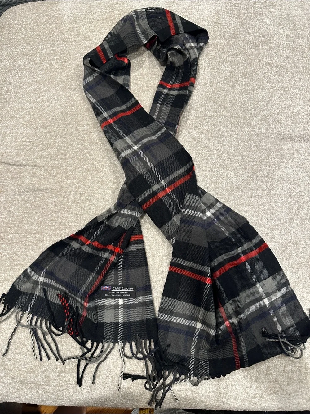 Classic Plaid Men's Scarf - Black, Gray & Red
